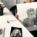 Bei Sketchus fertigen erfahrene Künstler einzigartige Portraitzeichnungen an (© Sketchus)