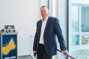Geschäftsführer Falk Rösler: Bestnote als "Beliebtester Anbieter im Massivhausbau" für ARGE-HAUS (Bildquelle: ARGE-HAUS GmbH)