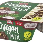 Den neuen Müller Vegan Mix gibt es ab Juni 2024 in zwei Sorten. (Bildquelle: Molkerei Alois Müller GmbH & Co. KG)